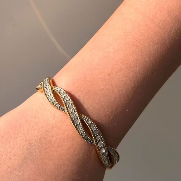 VINTAGE SIGNED PREMIER DESIGNS RHINESTONE HINGED 6 3/4" BRACELET - Picture 5 of 7